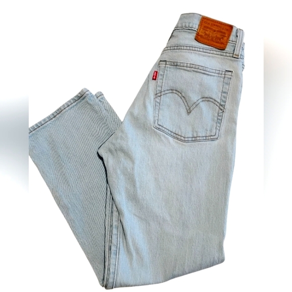 Levi's Premium 501 | EUC Original HighRise Cropped Jeans | Light Wash | Size 26 - Picture 15 of 16